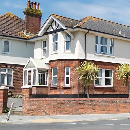 Отель Poole Park House Экстерьер фото
