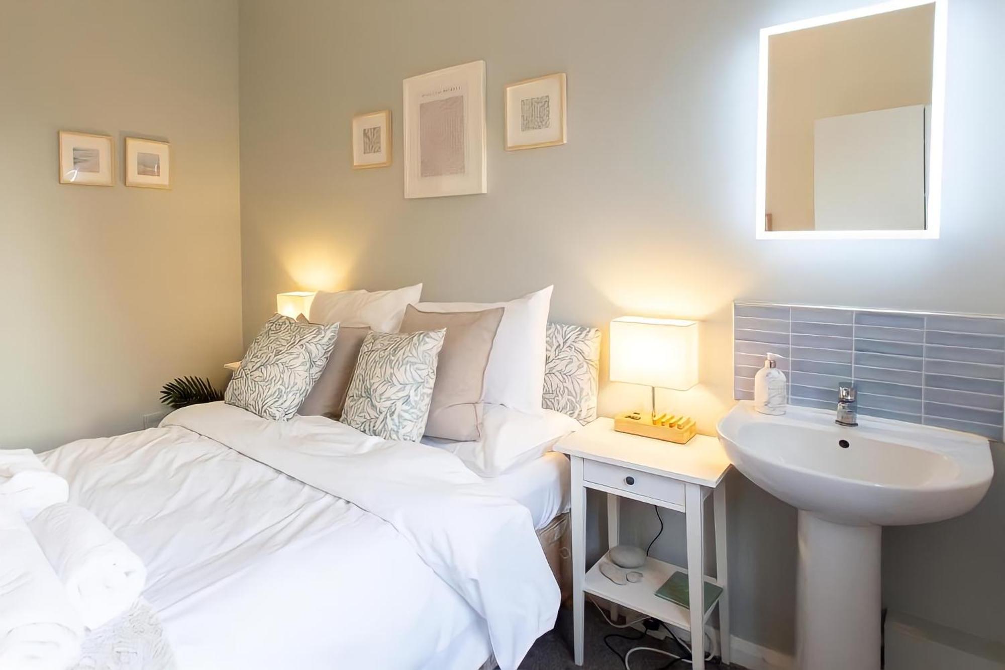 Отель Poole Park House Экстерьер фото