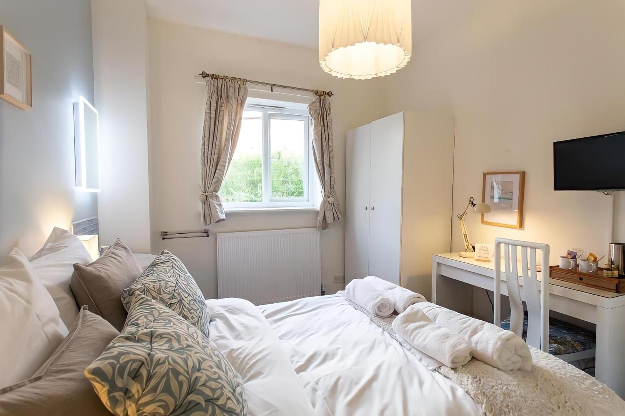 Отель Poole Park House Экстерьер фото
