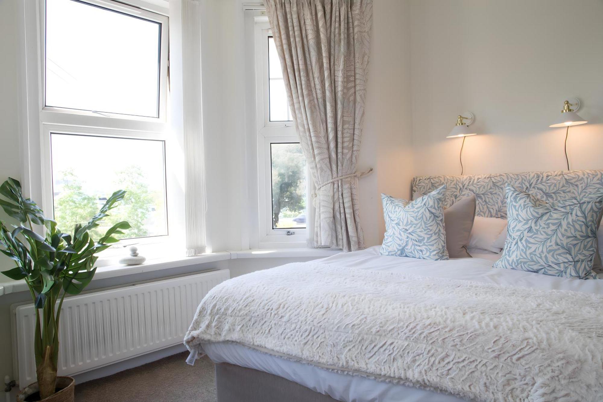 Отель Poole Park House Экстерьер фото