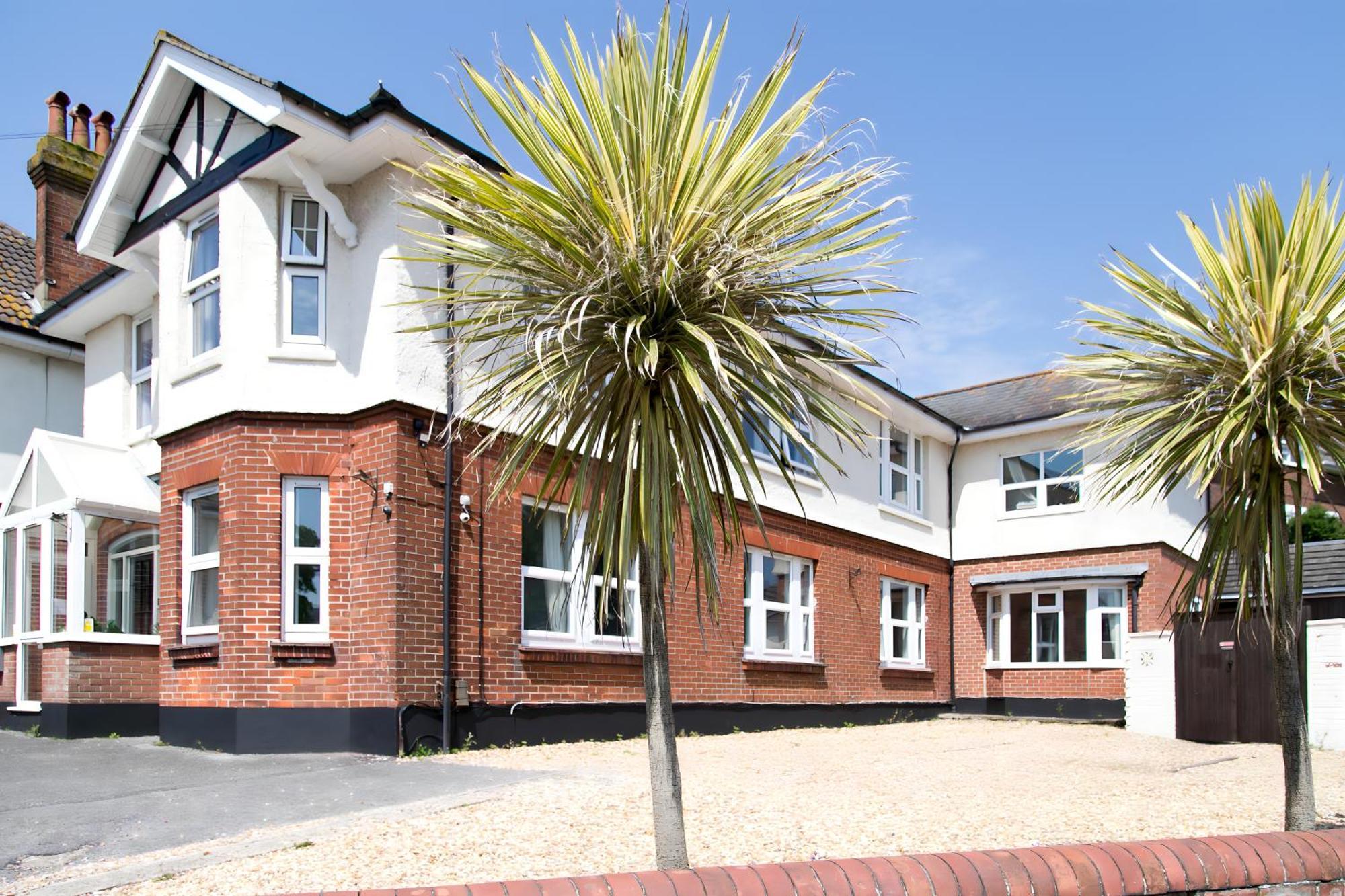 Отель Poole Park House Экстерьер фото