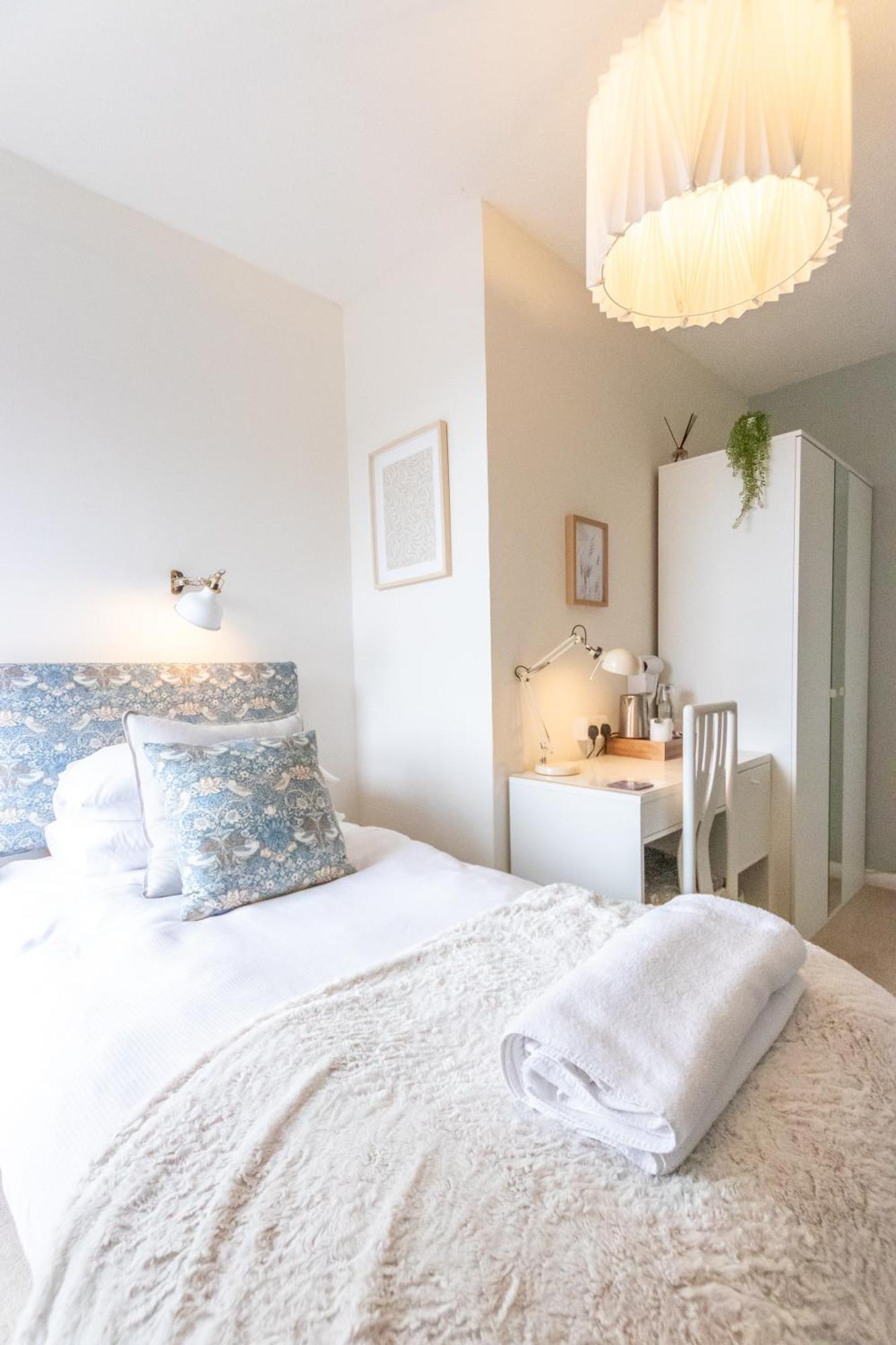 Отель Poole Park House Экстерьер фото