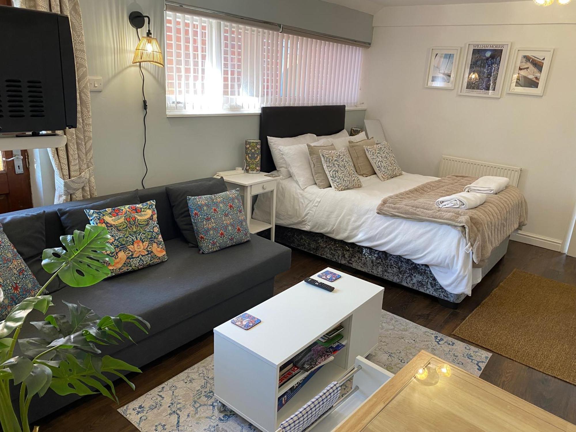 Отель Poole Park House Экстерьер фото